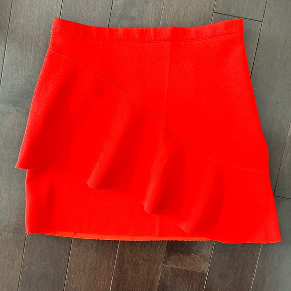 TOPSHOP mini skirt, Size US 2, Colour Red - Picture 2 of 8